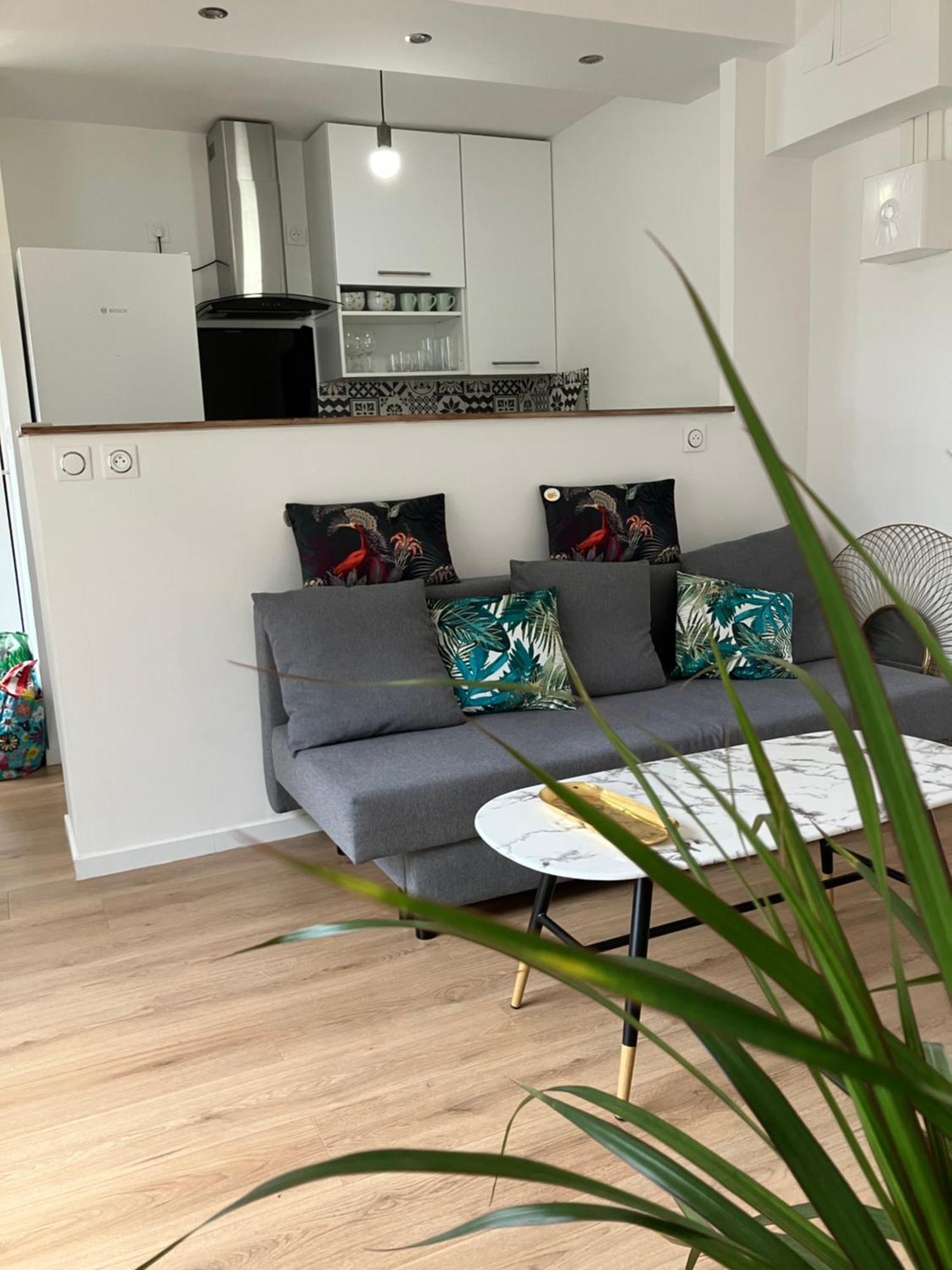 Lovely Appartement Vue Cathedrale ボーヴェ エクステリア 写真